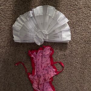 Little red riding hood hooded cape and under skirt to make a skirt stick out